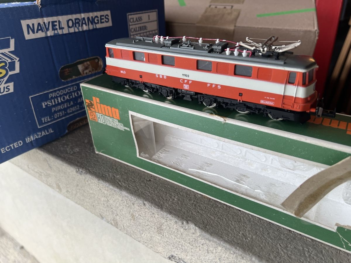 Modellini di ferrovie: Modelleisenbahn – Difettoso da Egliswil venduto da Mahart