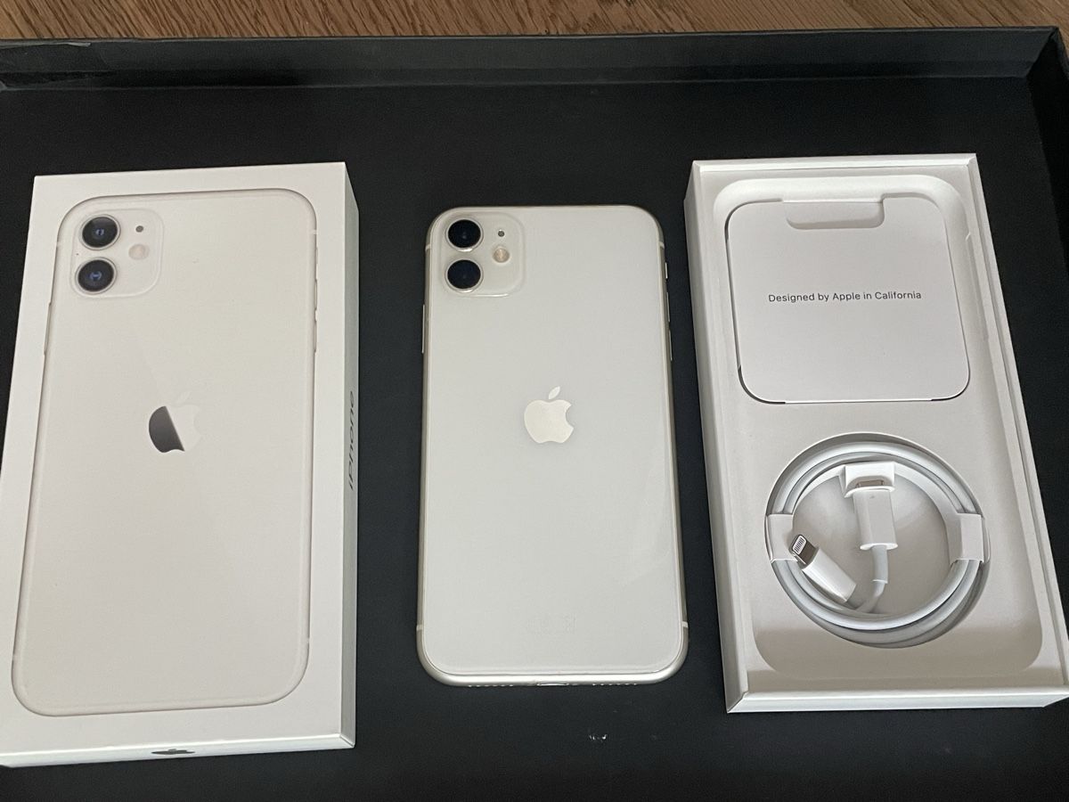 Apple Telefoni cellulari / Smartphones: Apple iPhone 11 white like new with box – Usato da Zürich venduto da Paolik 1