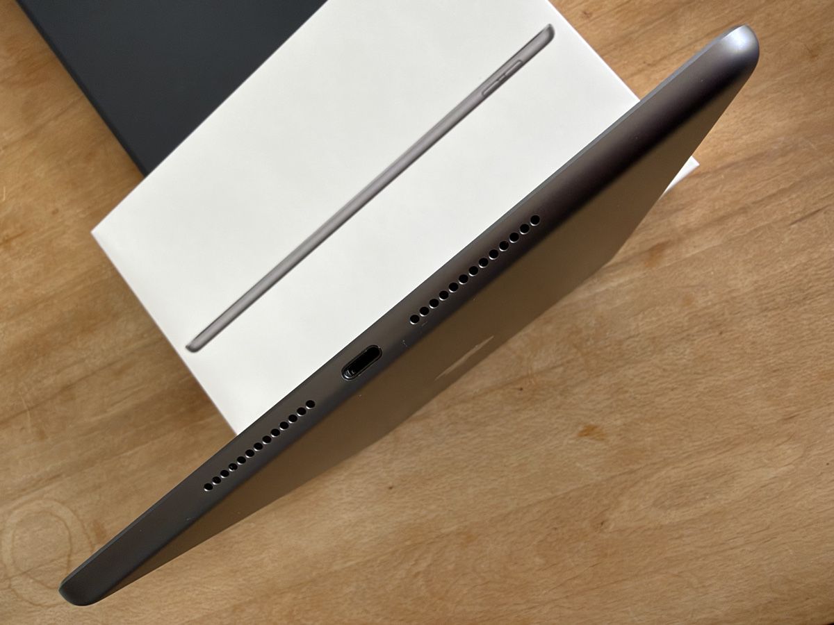 Apple Tablet PC: iPad 9. Gen. Inklusive Slim Folio  – Usato da Würenlos venduto da Dumaguete71 4