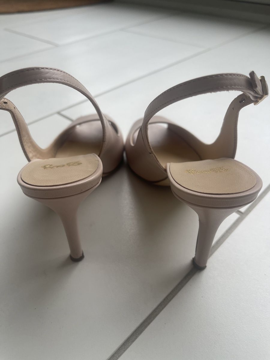 Scarpe da donna: DAY Peeptoes Sandalen 38.5 – Usato da Küsnacht ZH venduto da divarocci 2