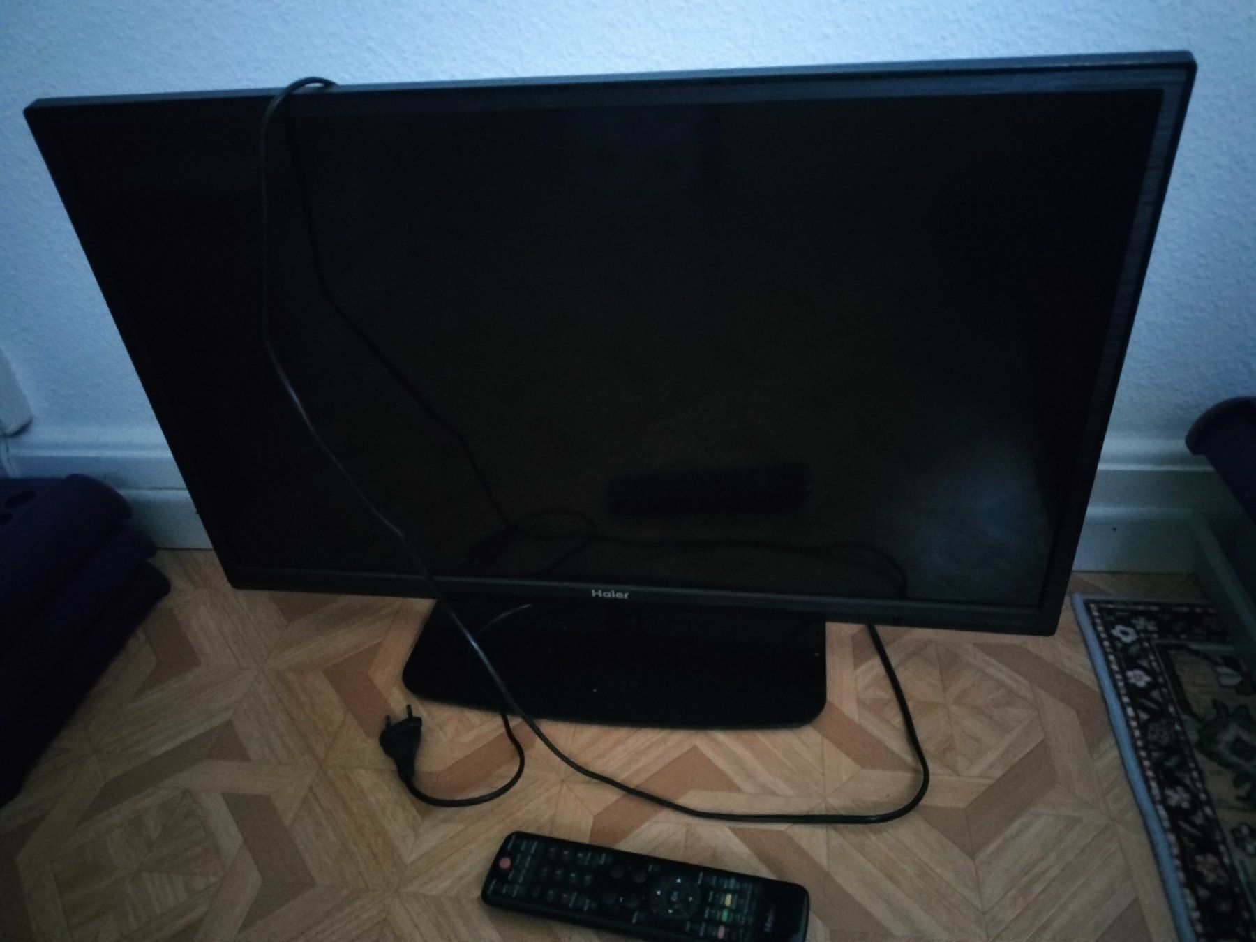 Haier Fernseher: Haier TV zu verkaufen – Gebraucht aus Dulliken von Wildolivetree
