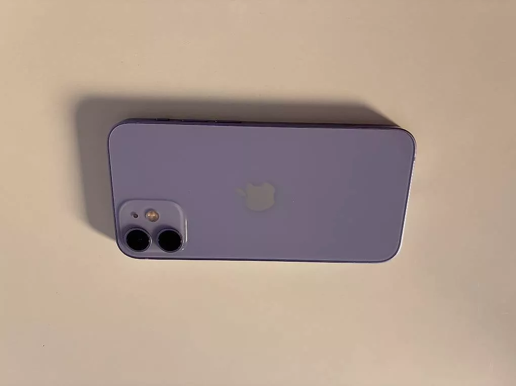 Portables: iPhone 12 mini viola – D'occasion à Locarno par nic_xnb8