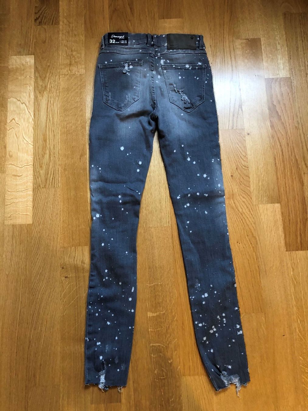 Zara Jeans: ZARA Damaged Jeans – Neuf (Voir description) à Grenchen par iagiag 1