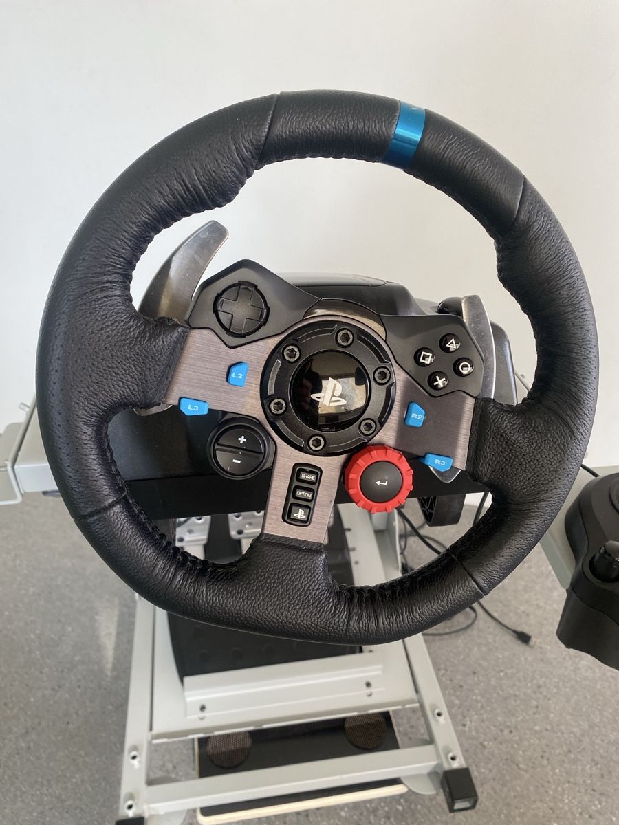 Logitech Controller: Logitech G29 + levier + cockpit support – Set complet! – Usato da Villars-sur-Glâne venduto da Lechilien 1