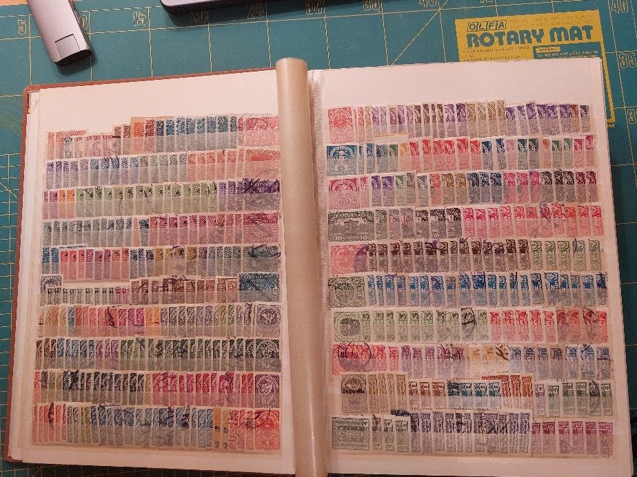 Tutti i francobolli: Briefmarkensammlung Österreich - 21 Doppelseiten übervoll – Usato da Bronschhofen venduto da Imsr 3