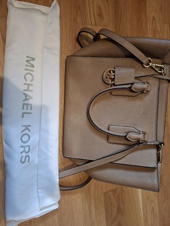 Sac Michael Kors, couleur taupe, jamais porté, parfait pour