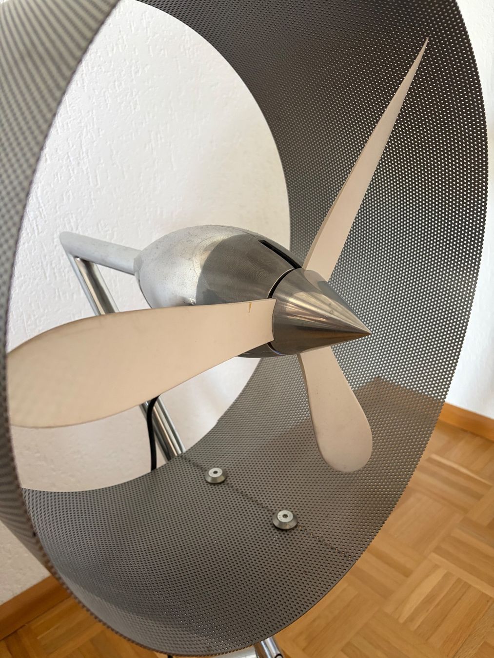 Ventilatoren: Design Standventilator Metall – Gebraucht aus Kloten von bugi88 2