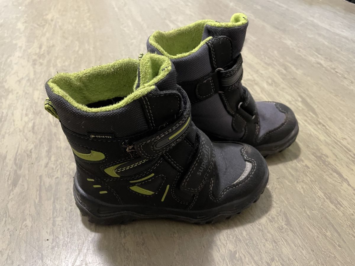 Superfit Schuhe für Jungen: Superfit Schneeschuh Stiefel – Gebraucht aus Davos Dorf von Enzian5105
