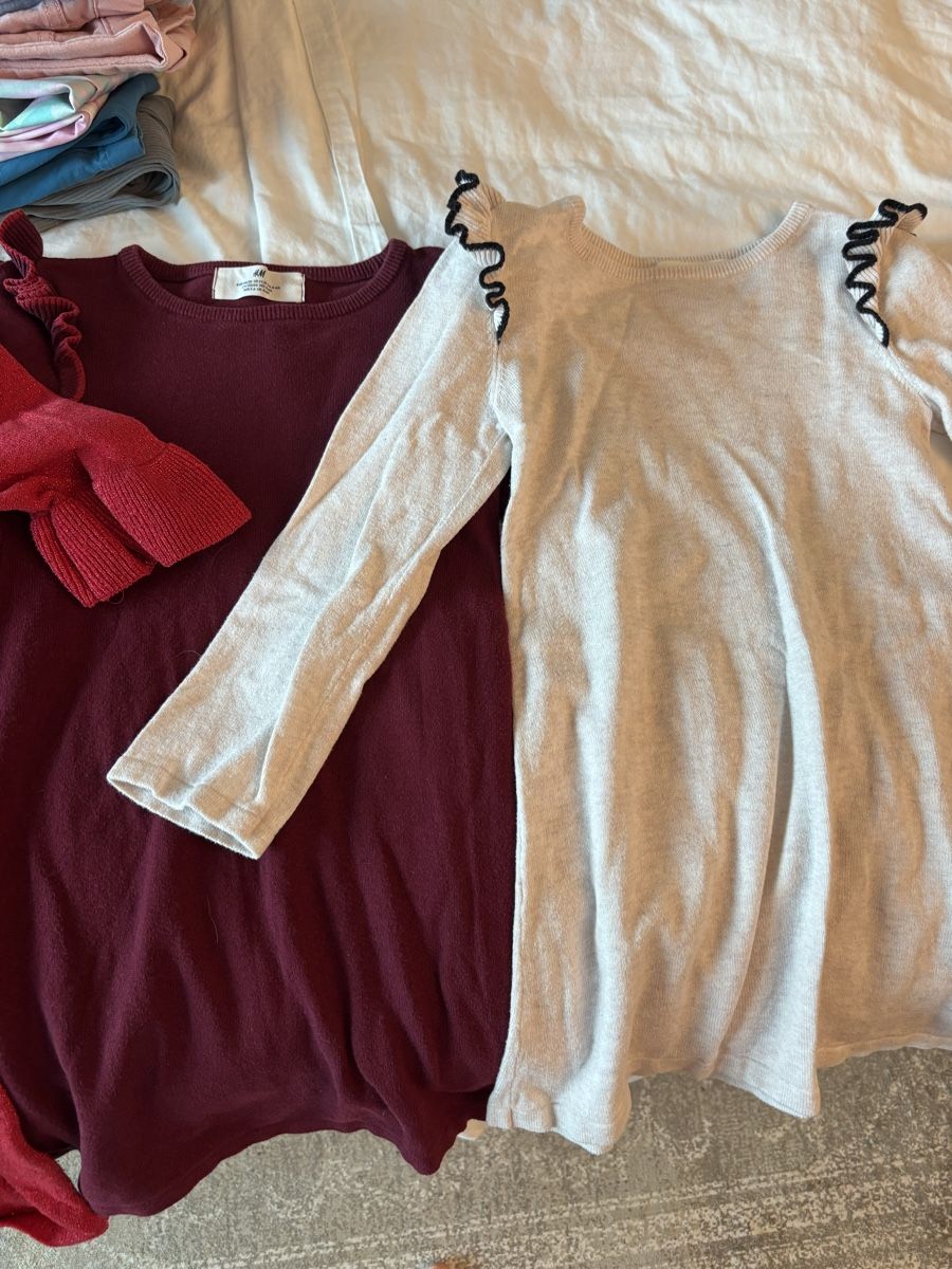 H&M Lotti di vestiti: Kleiderpaket 110/116 schule Winter  – Usato da Küsnacht ZH venduto da Chhj8700 2