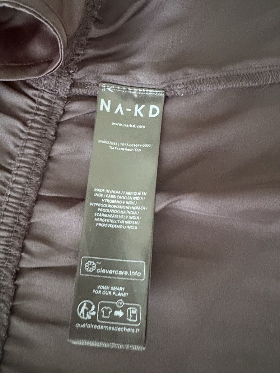 Na-kd Top: NA-KD Satin Top black size 36 – Usato da Dänikon ZH venduto da Annikaberg 3