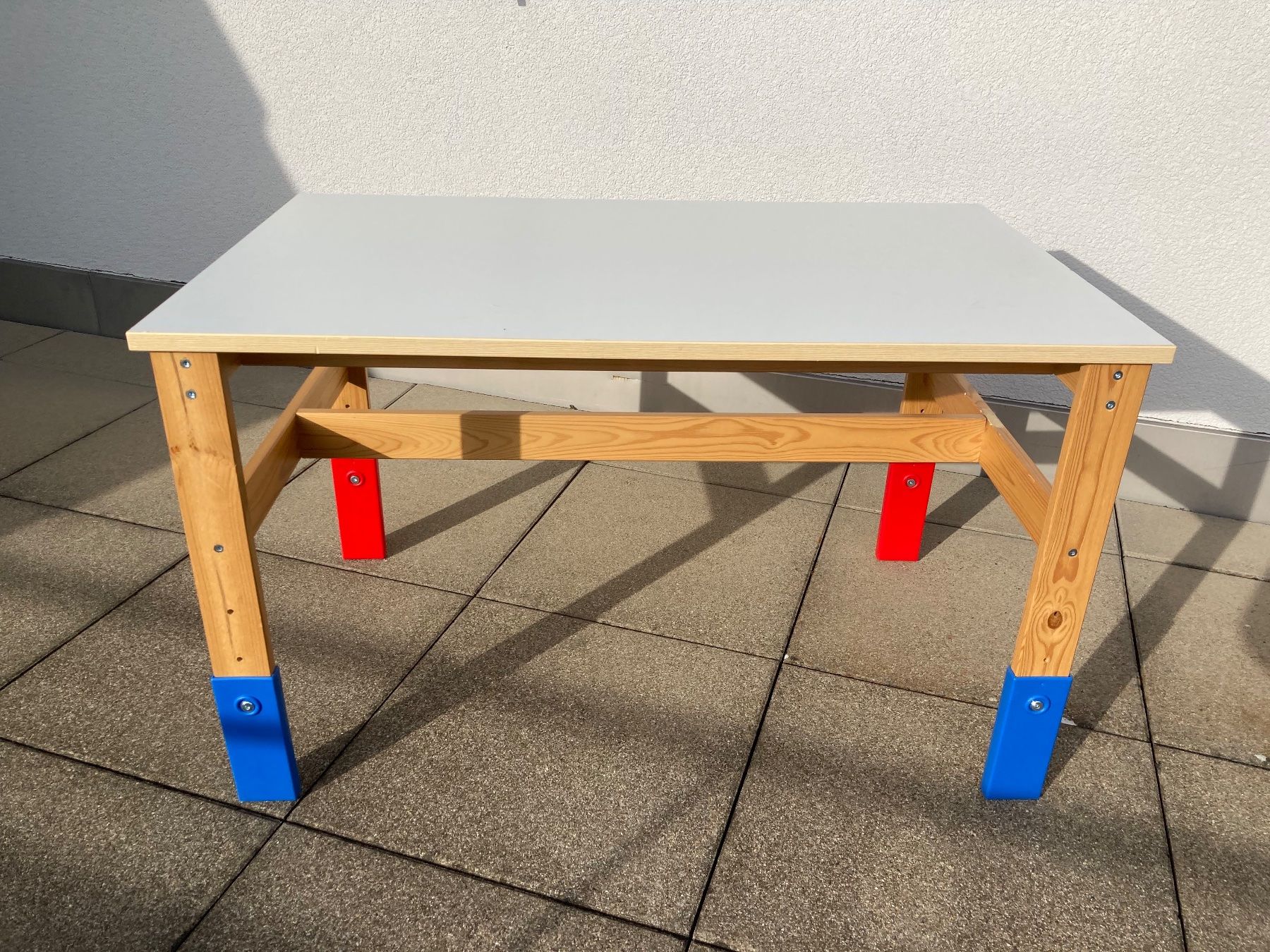 Ikea Tavoli: Kinder-Basteltisch "Sansad" von ikea – Usato da Speicher venduto da salix42