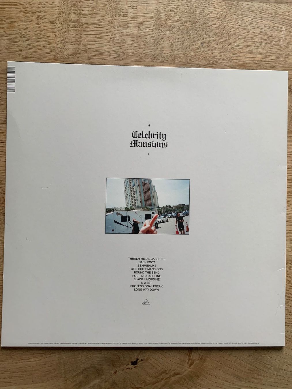 Schallplatten: Dinosaur Pile-Up - Celebrity Mansions – Gebraucht aus Balzers von Amontelm 1