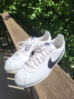Nike Cortez blanches homme taille 43 bon état
