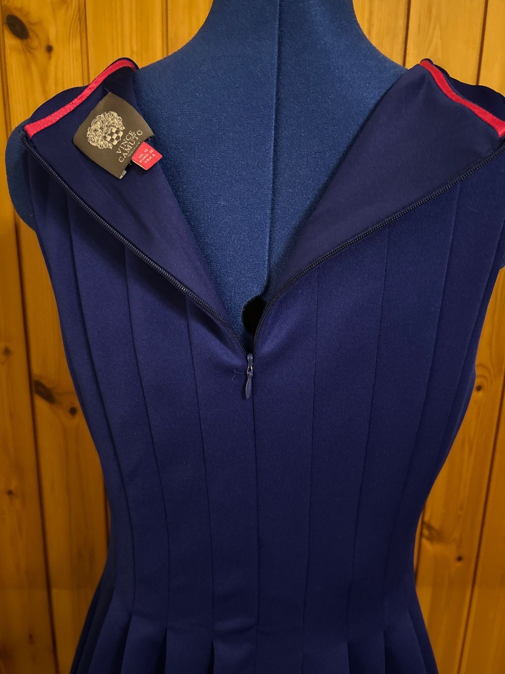 Kleider: Vince Camuto Kleid / Silvesterkleid – Neu (gemäss Beschreibung) aus Heiligkreuz (Mels) von ale_x2d5 2