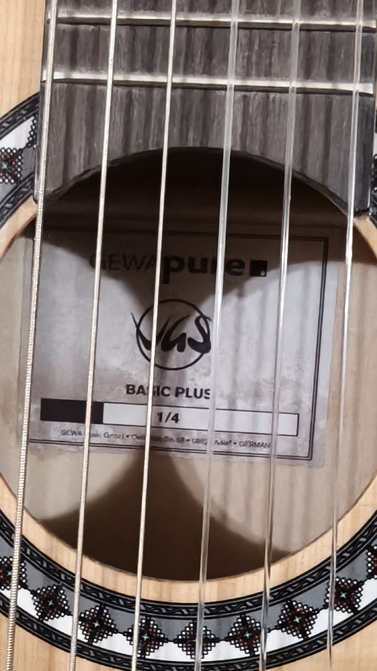 Musikinstrumente: Kinder-Konzertgitarre Gewa Basic Plus 1/4 neuwertig – Gebraucht aus Allschwil von music4freaks01 1