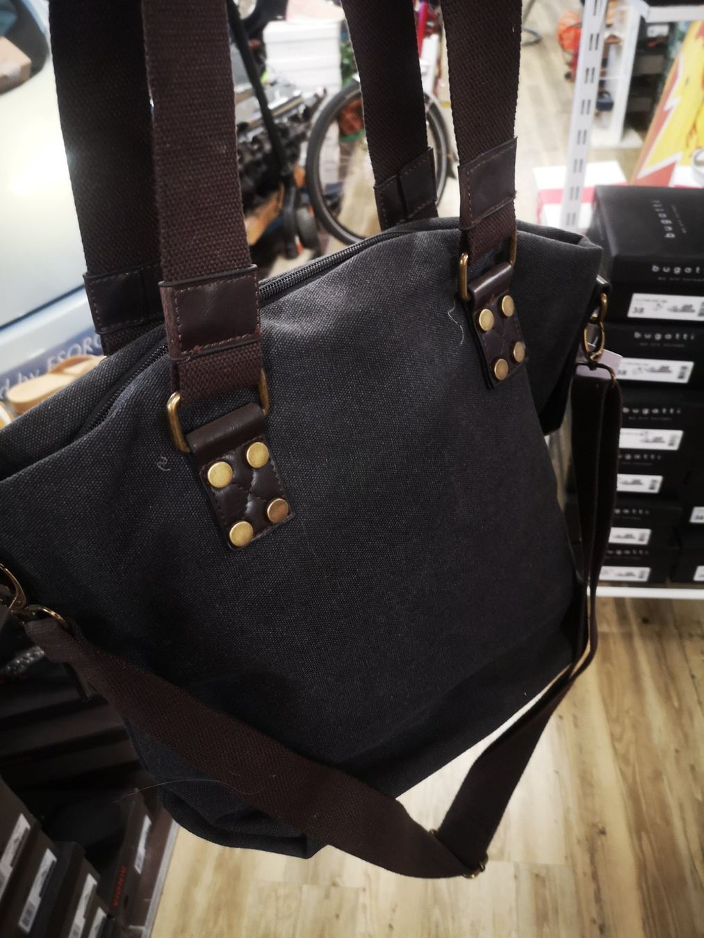 Taschen für Damen: Handtasche – Neu und originalverpackt aus Möhlin von Highwaytom 2