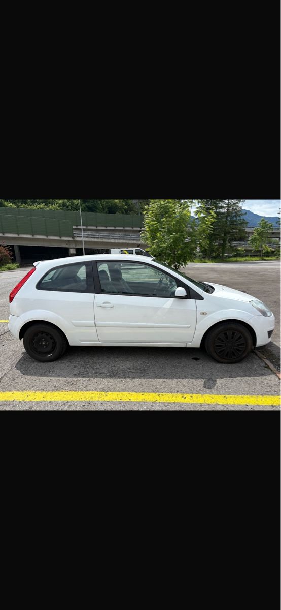 Ford Autos: Ford Fiesta export – Défectueux à Ibach par JellyBeans99 2
