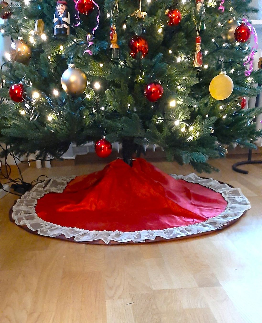 Tutte le decorazioni: Baumunterlage und Fuchsschwanz – Usato da Zürich venduto da SmartKeith 4