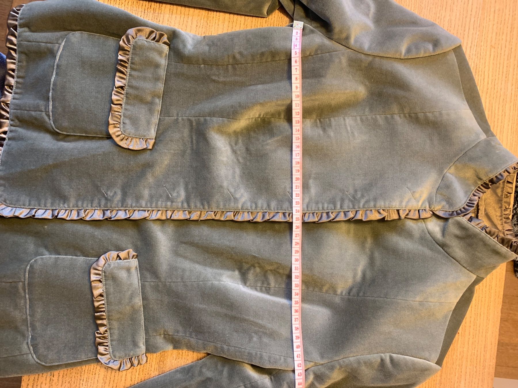 Steffen Schraut Giacche: Steffen Schraut Samt Blazer (36) – Usato da Wohlen AG venduto da Lunas_Closet 7