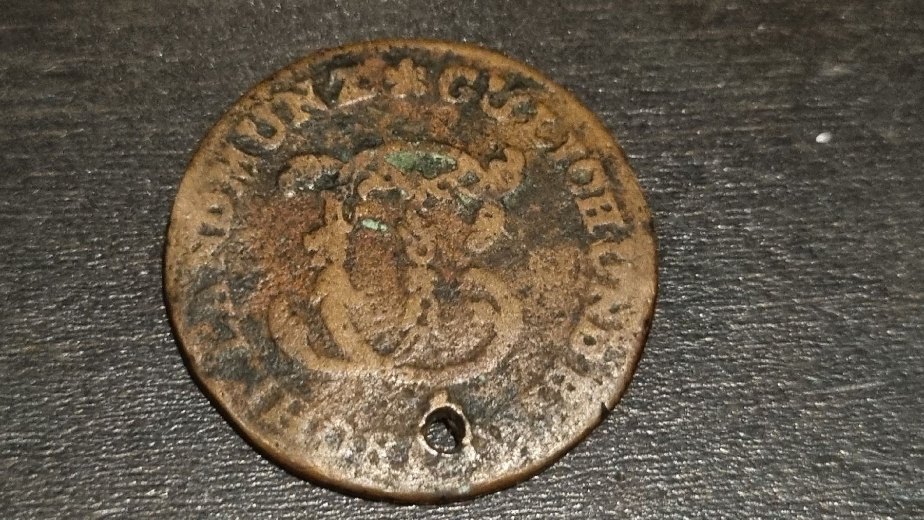 Pièce de monnaie ancienne STUBER trouée collector 1774 (D #39 occasion