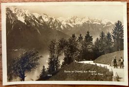 Les Avants - Promeneurs sur la route de Chamby - Ancienne