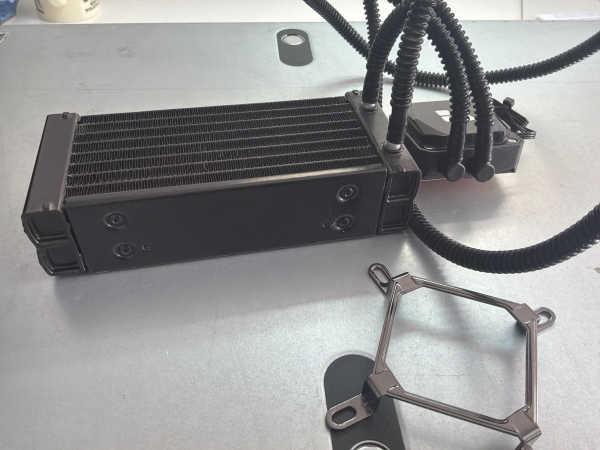 Intel Elektronikbauteile: Intel Passive Active Cooler | No cooling Fans! – Gebraucht aus Zürich von sbe_nk88 2