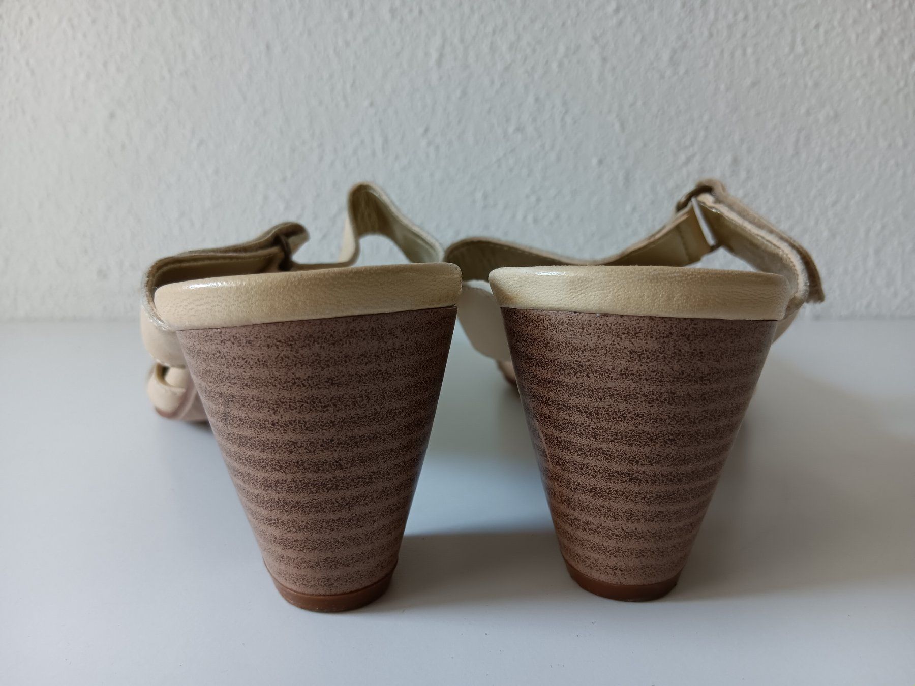 Scarpe da donna: TEXTO Chaussures / Schuhe pointure / Nummer 39 – Usato da Cossonay-ville venduto da Super-Price-Quality 5