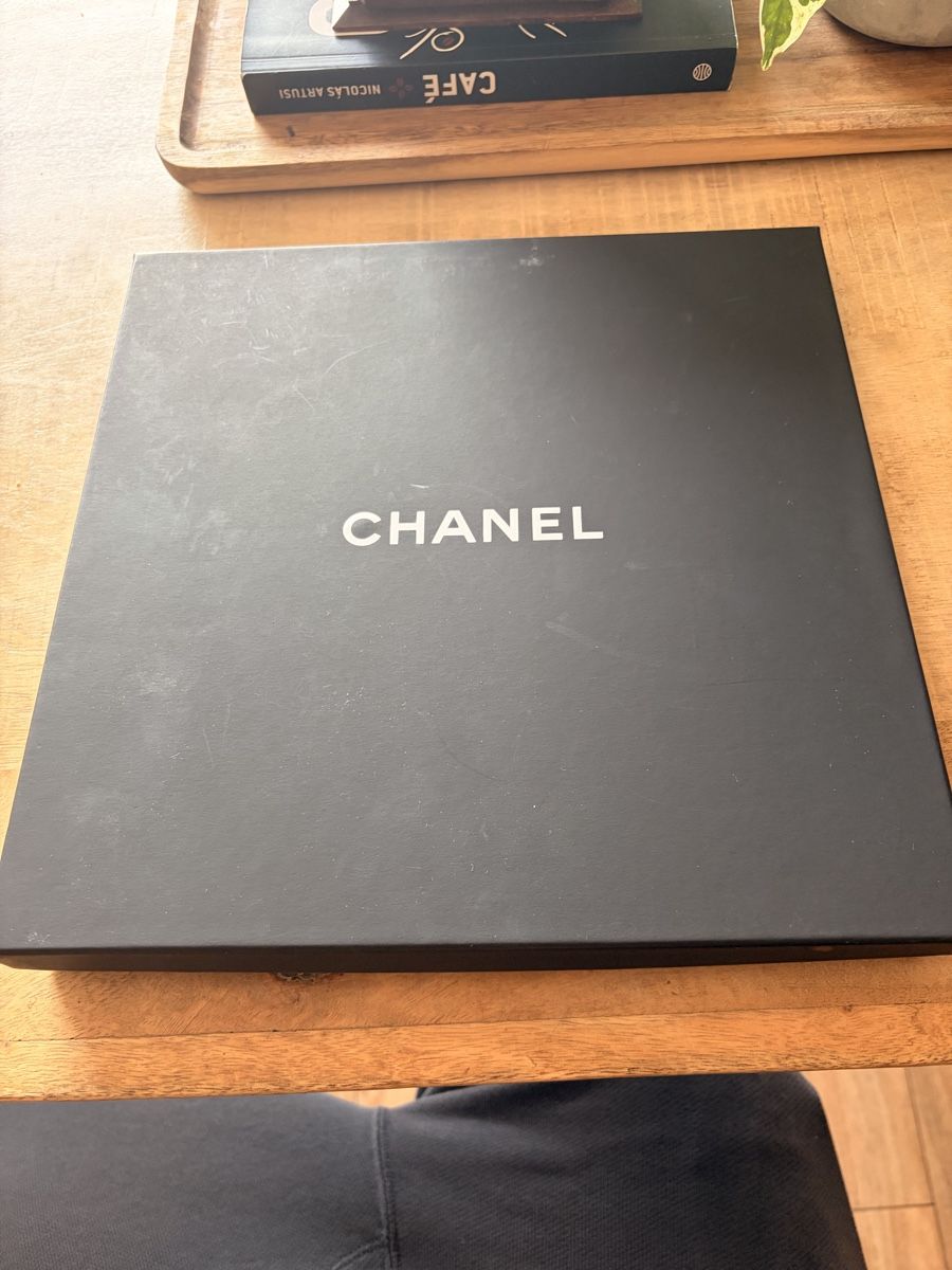 Chanel Copricapi, berretti & cappellini: Bonnet Chanel 100% Cachemire Noir – Nuovo (secondo la descrizione) da Crans VS venduto da yor_n5h8 2