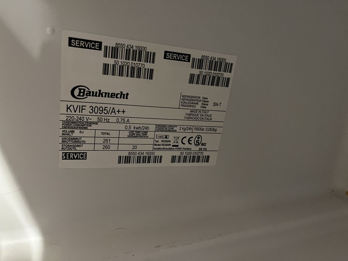Frigoriferi: Bauknecht Einbau-Kühlschrank 152.4cm – Usato da Pontresina venduto da jes_8c7j 5
