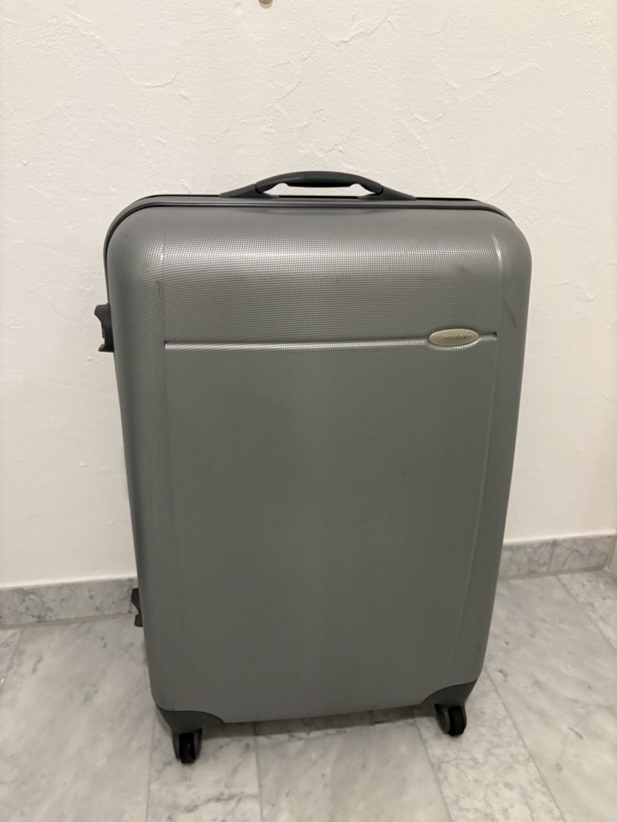 Samsonite Valigie: Samsonite Hartschalenkoffer grau – Usato da Immensee venduto da michellerahel