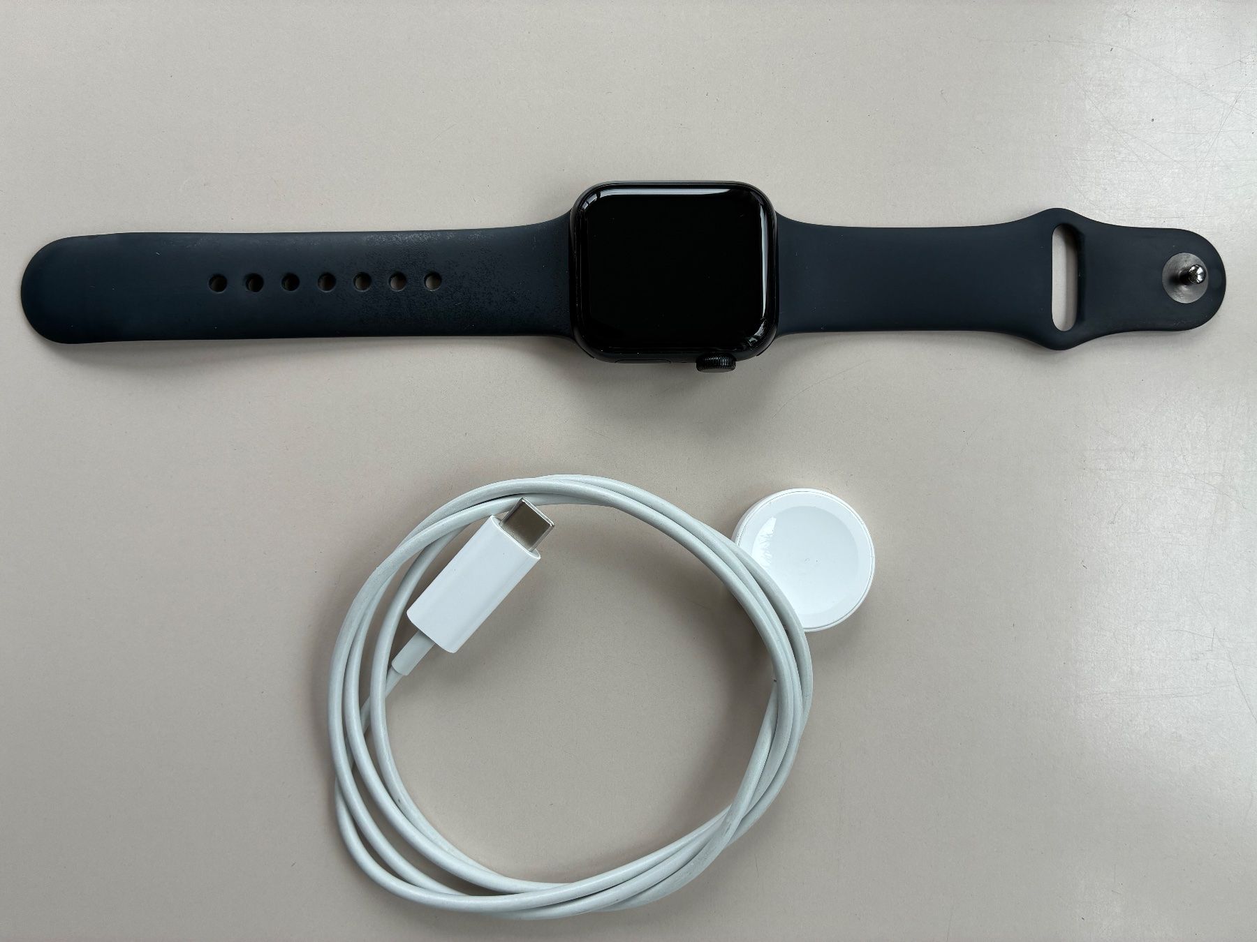 Apple Smartwatch: Apple Watch SE 2. gen. Mitternacht – D'occasion à Winterthur par Mlycos