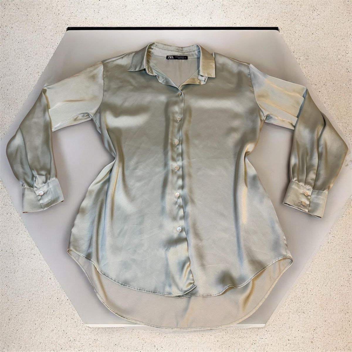 Zara Camicette: Chemise Zara – Nuovo (secondo la descrizione) da Châtel-St-Denis venduto da Montclair_Swiss