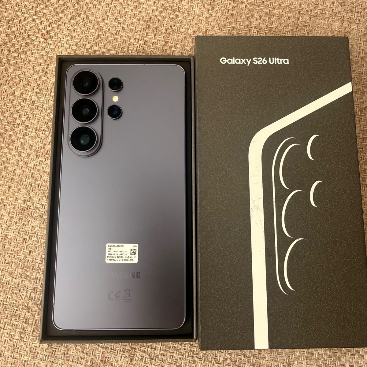 Samsung Telefoni cellulari / Smartphones: Samsung galaxy 26 ultra – Nuovo e nell'imballaggio originale da Kloten venduto da lae_w768