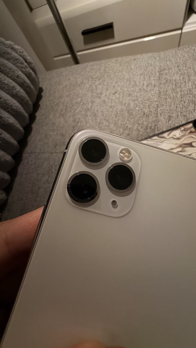 Apple Telefoni cellulari / Smartphones: iPhone 11 Pro 256 GB, Silber – Usato da Dübendorf venduto da glori_b 2