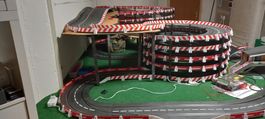 Carrera Rennbahn 4.4 Meter X 2.1 Meter