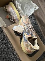ADIDAS YEEZY BOOST 350 V2 NEU 43 1/3 MIT BOX UND TAGS