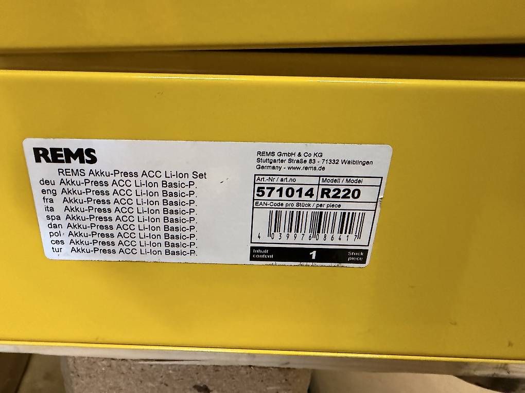 Rems Tutti gli attrezzi: Top REMS Akku-Press Set R220 – Usato da Necker venduto da liq24 3