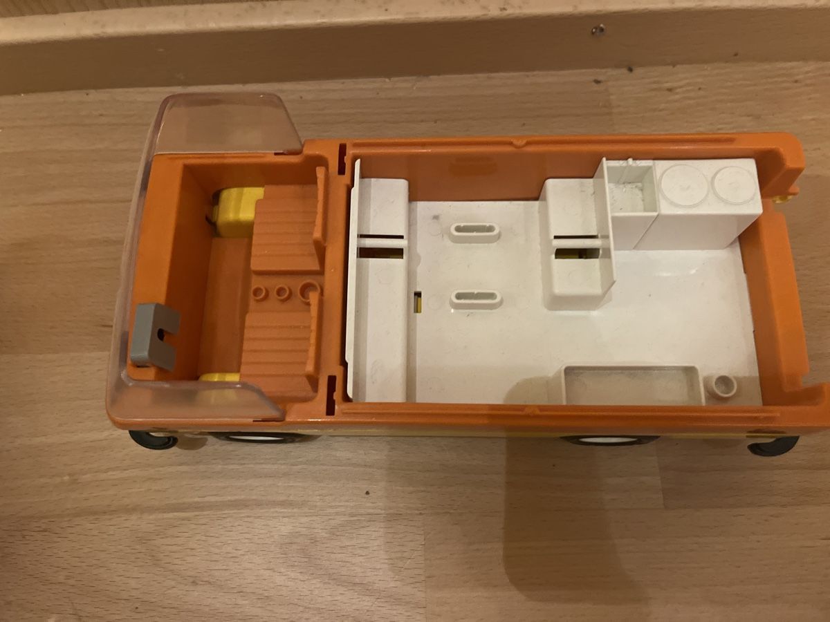 Playmobil Spielzeuge: Playmobil Camper und Anhänger – Gebraucht aus Weesen von  4