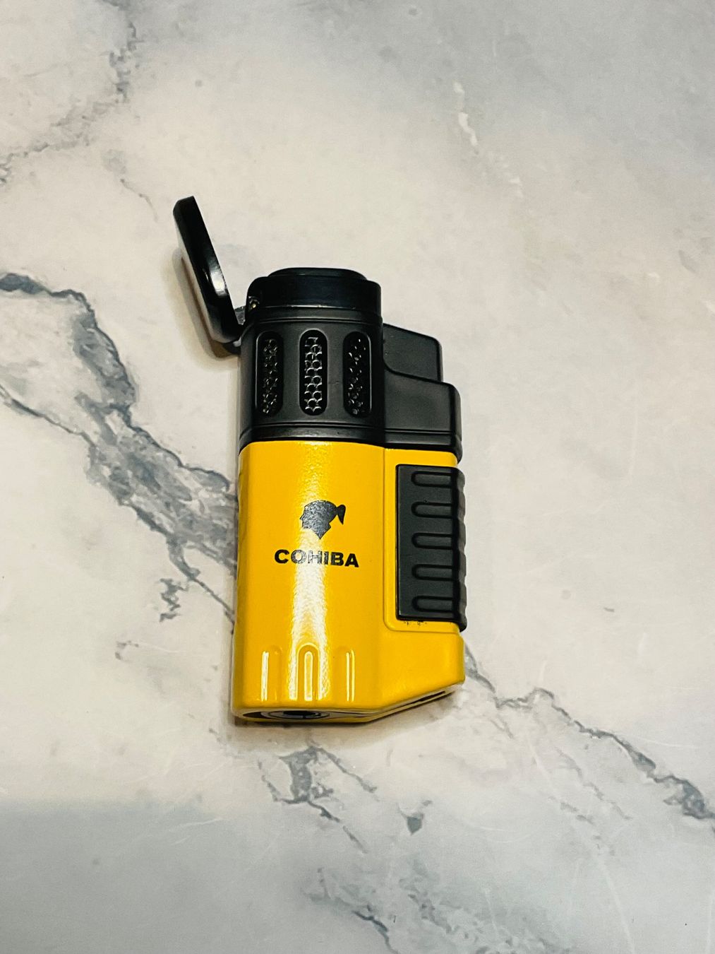 Accendini: Zigarrenfeuerzeug 4Jet Feuerzeug integriertem Zigarrenbohrer – Nuovo e nell'imballaggio originale da Balsthal venduto da FAVE.Accessoires 8