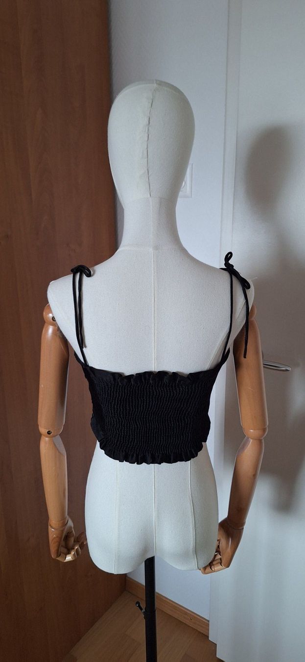 Zara Top: top, Zara – Nuovo (secondo la descrizione) da Lussery-Villars venduto da pousinete02 1
