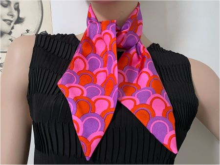 Kleiner Schal Twilly 100% Seide handmade Silvia-K neonpink