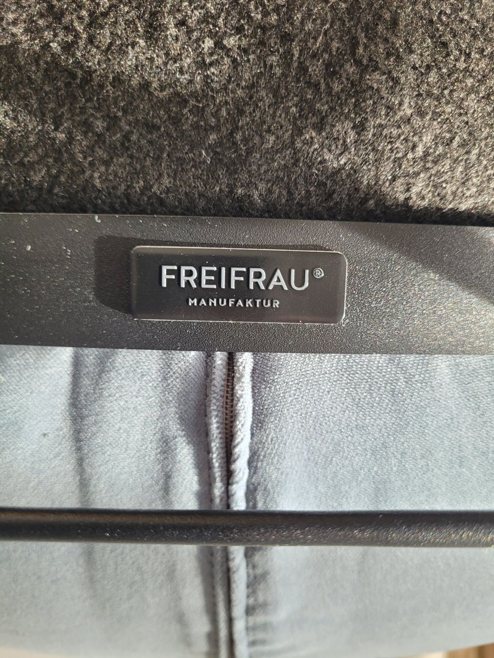 Poltrone: Sessel FREIFRAU LEYA WINGBACK CHAIR Neu – Nuovo (secondo la descrizione) da Bern venduto da ari_66yc 2