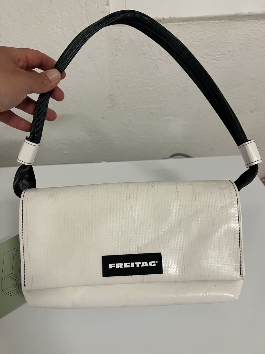 Freitag Borse da donna: FREITAG F171 LAURA SNOW WHITE – Nuovo e nell'imballaggio originale da Wetzikon ZH venduto da Nakari11