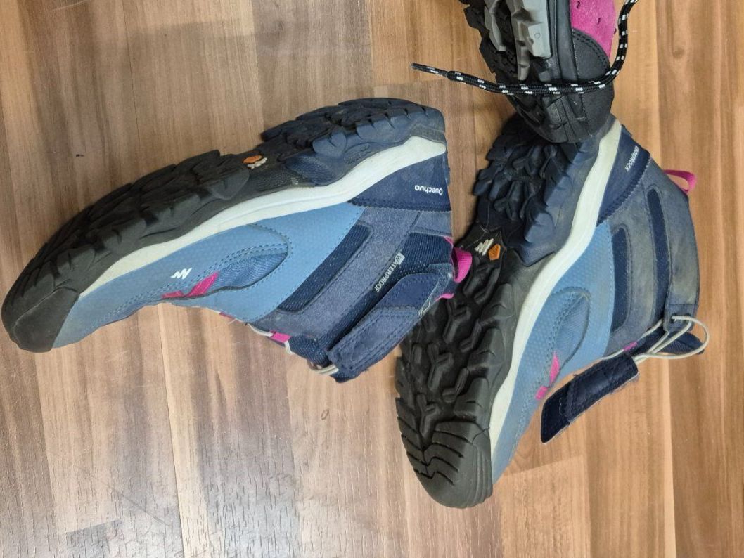 Schuhe für Mädchen: 1 Wanderschuh Trekkingschuh Gr. 34 -B12 – Gebraucht aus Schwarzenburg von Flamingo07 1