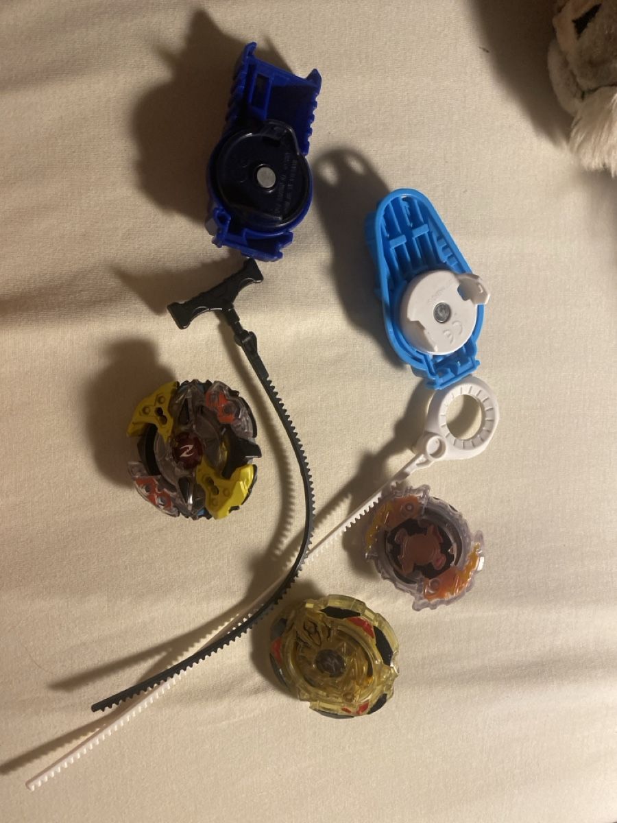 Spielzeuge: Beyblades  – Gebraucht aus Richterswil von Patschiva