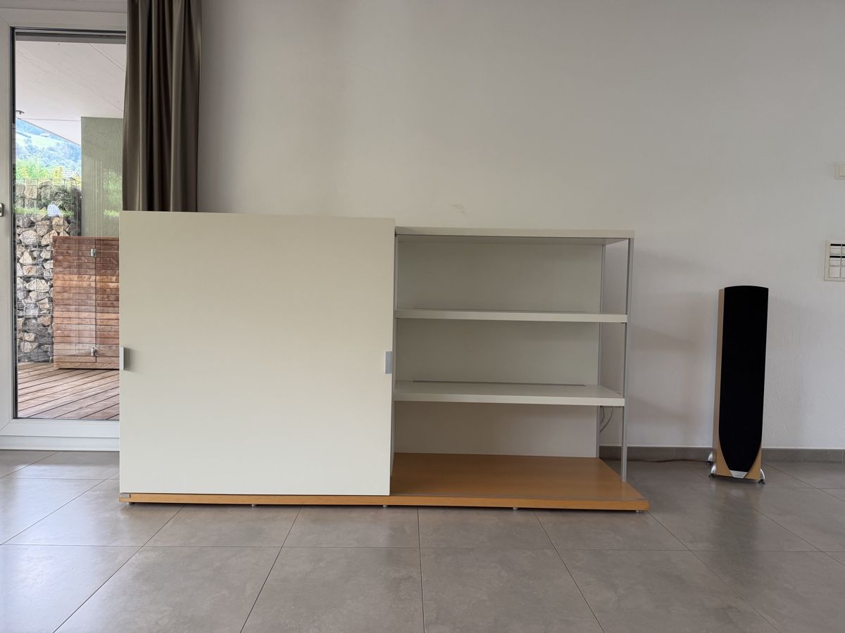 Hülsta Mobili TV: Möbel Sideboard mit Schiebetür  – Usato da Neuhaus SG venduto da cynlo 1