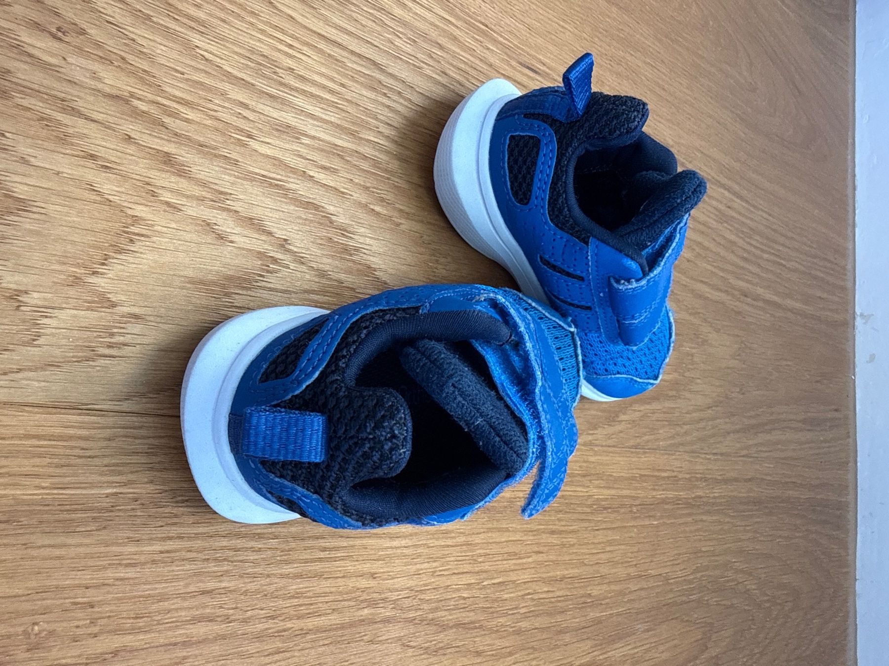 Adidas Scarpe per ragazzi: Adidas Turnschuhe blau, Grösse 21 – Usato da Münchenbuchsee venduto da sterbsli 3