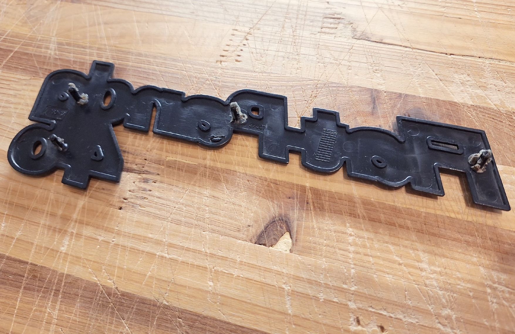 Fiat Tutti pezzi di ricambio auto: Fiat Panda 45 (Typ 141) Emblem – Usato da Triesen venduto da BLACKSHEEP75 2