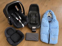 Maxi-Cosi Rock Komplettset + FamilyFix ISOFIX + Fusssack