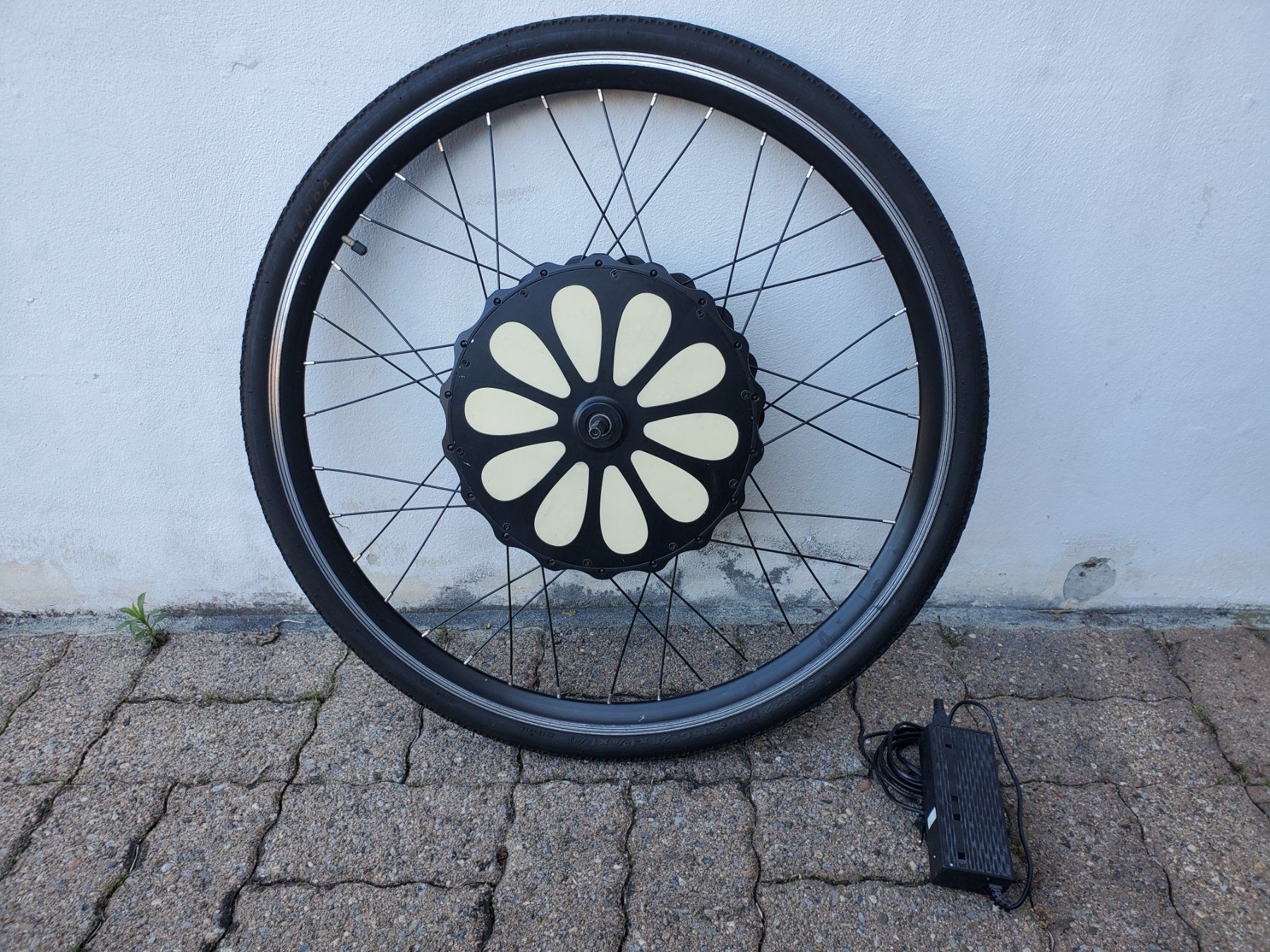 Ersatzteile: Roue avant électrique TeeBike - transforme votre vélo ! – Gebraucht aus Brent von Mirko04 1